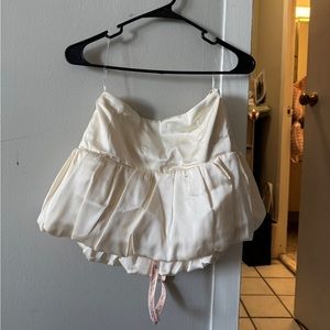 Matiya
Bubble Hem Mid-Rise Micro Mini Skirt in Ivory